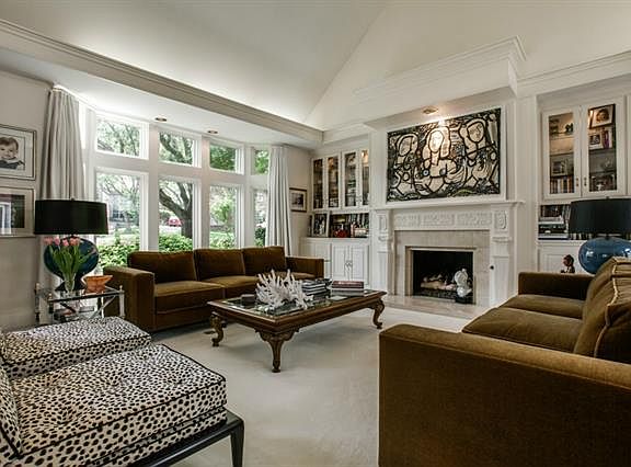5th image of 2704 Pelican Bay Ct