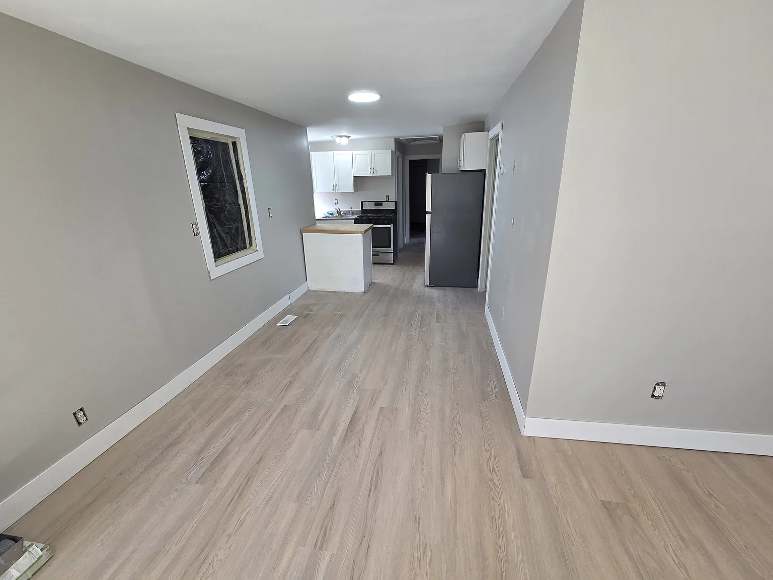 3 bed, 1000 sqft, $1,475 — Photo 3