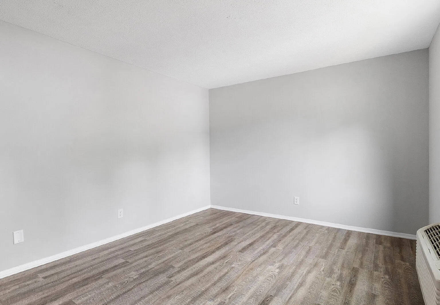 217 Sweetland Dr — Photo 4