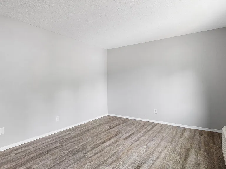 217 Sweetland Dr #6 — Photo 6