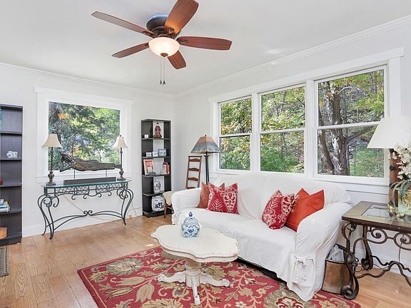 786 Armonk Rd Mount Kisco NY-large-018-021-018-1500x1000-72dpi.jpg