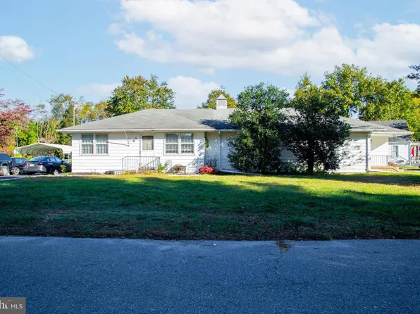 900 Iowa St, Vineland, NJ 08360