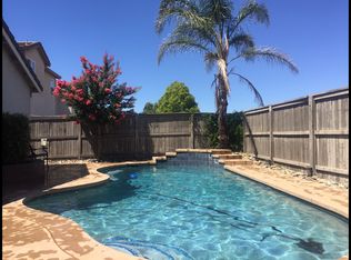 1476 Dreamy Way, Sacramento, CA