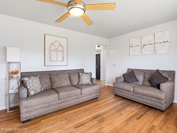 3rd image of 800 E Detroit Ave