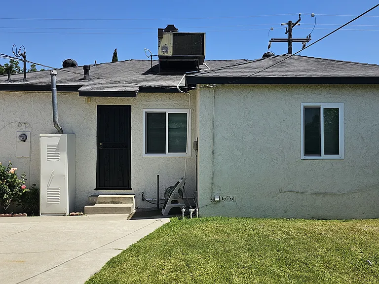 10926 Michael Hunt Dr — Photo 11