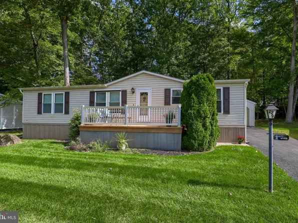 229 Maple Ave, Manheim, PA 17545
