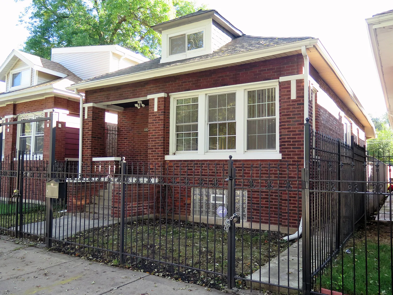 8803 S Carpenter St photo 1