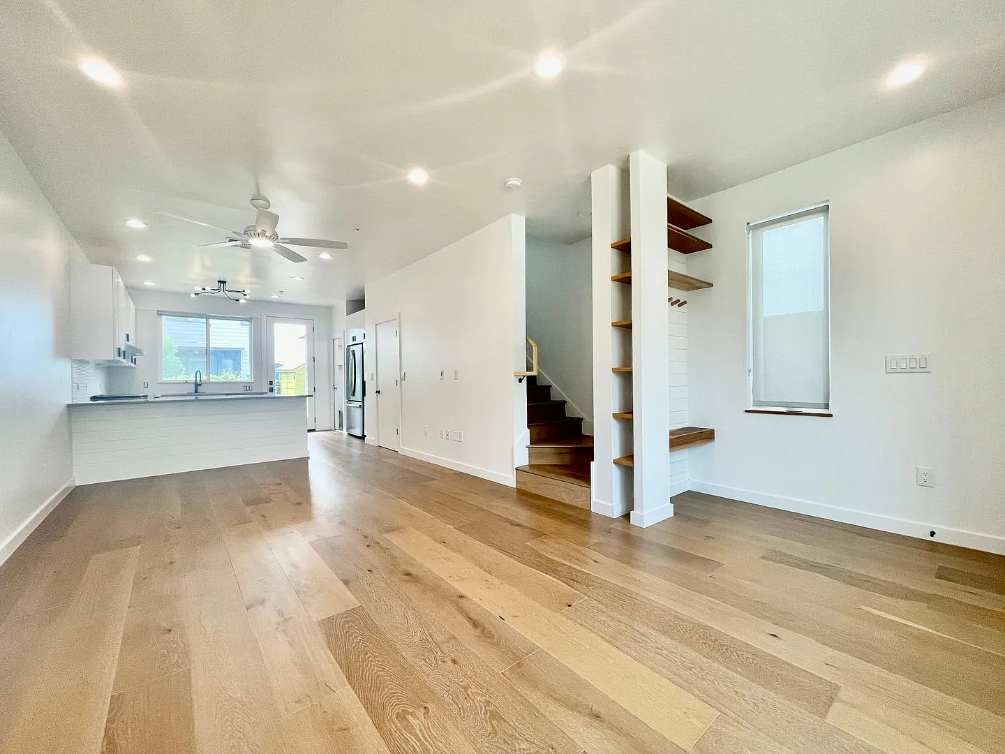 Modern High-End Townhome! — Photo 3