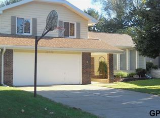 15282 V St, Omaha, NE 68137