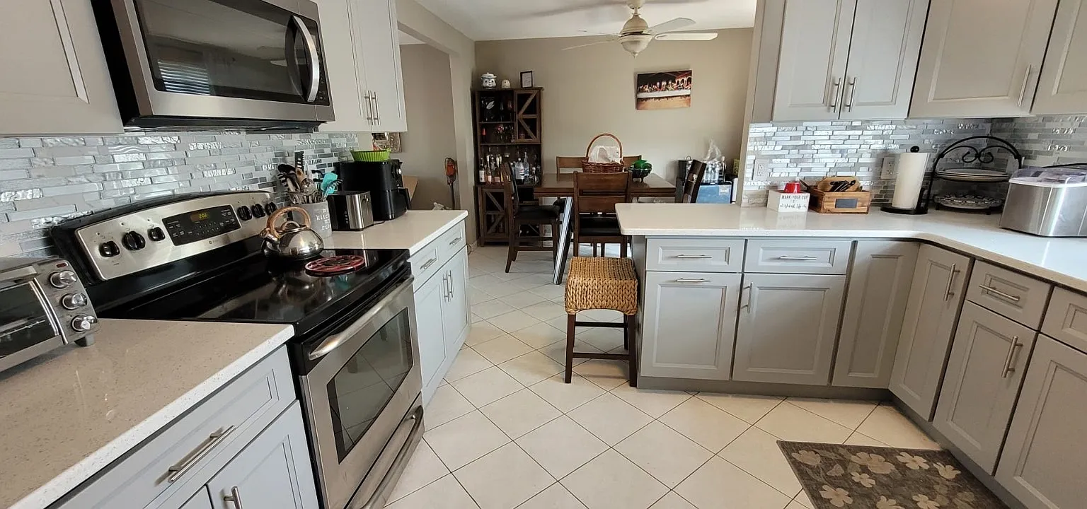 3 bed, 2.5 bath, $4,200 — Photo 2