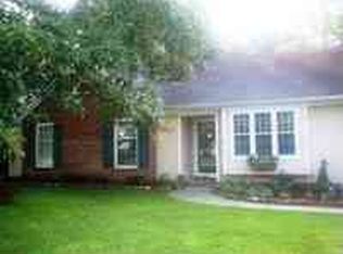 174 Raintree Cir, Jacksonville, NC 28540