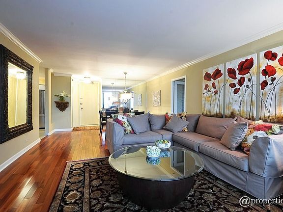Living Room/Dining Room