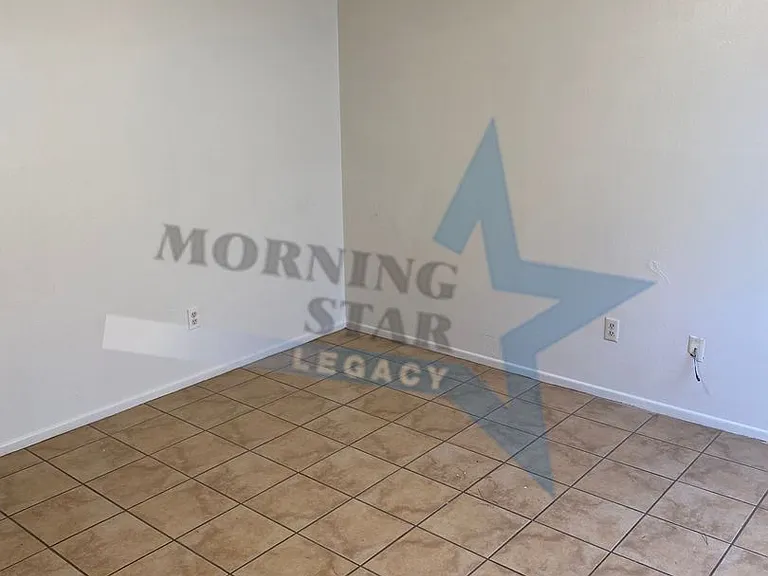 Wyoming Apts — Photo 2