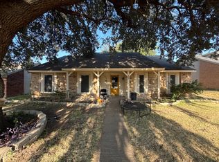 7306 Red Osier Rd, Dallas, TX 75249
