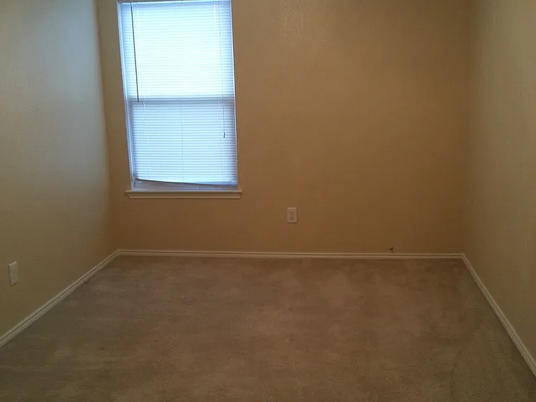 1452 Pine Ln — Photo 10