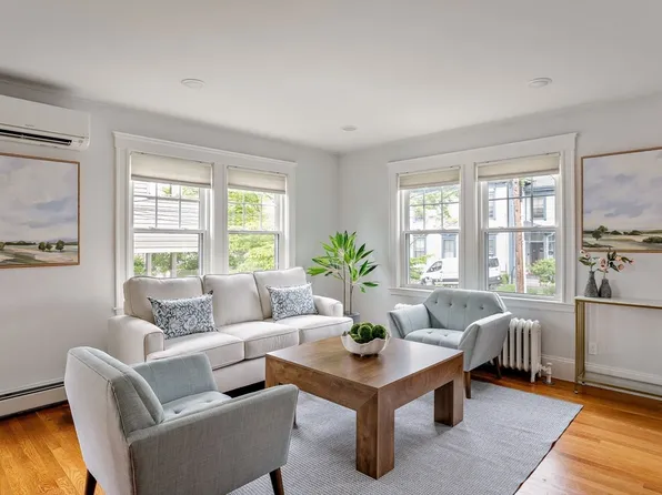 21 Fessenden Rd #21, Arlington, MA 02476