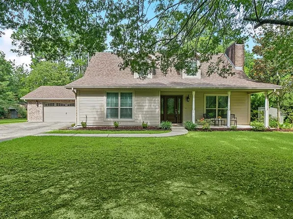 70055 Cedar Dr, Mandeville, LA 70471