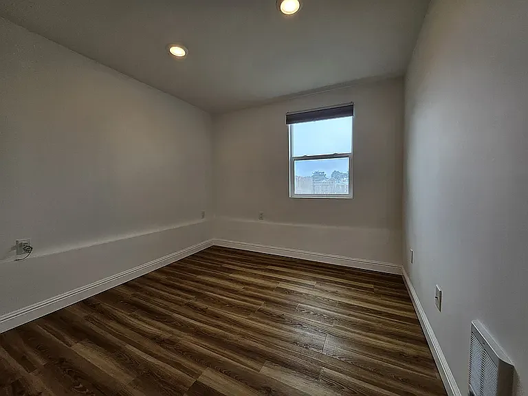 367 Bright St — Photo 1