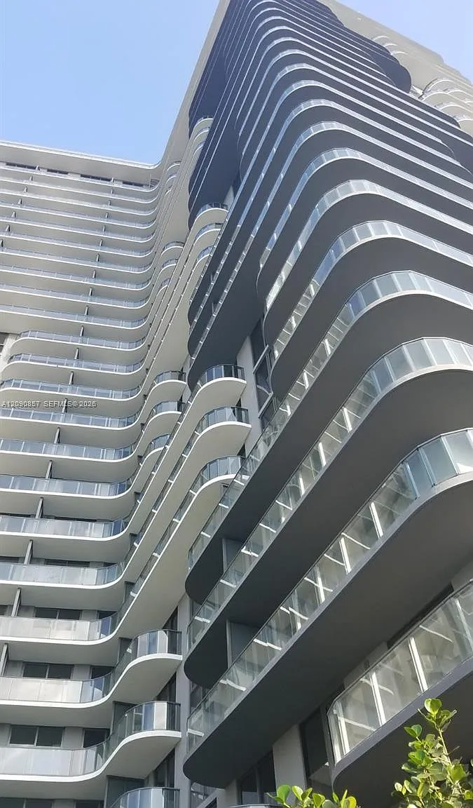 Hyde Midtown — Photo 1