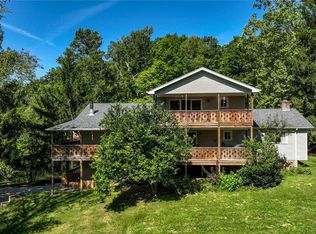 1720 Hinckley Hills Rd, Hinckley, OH 44233