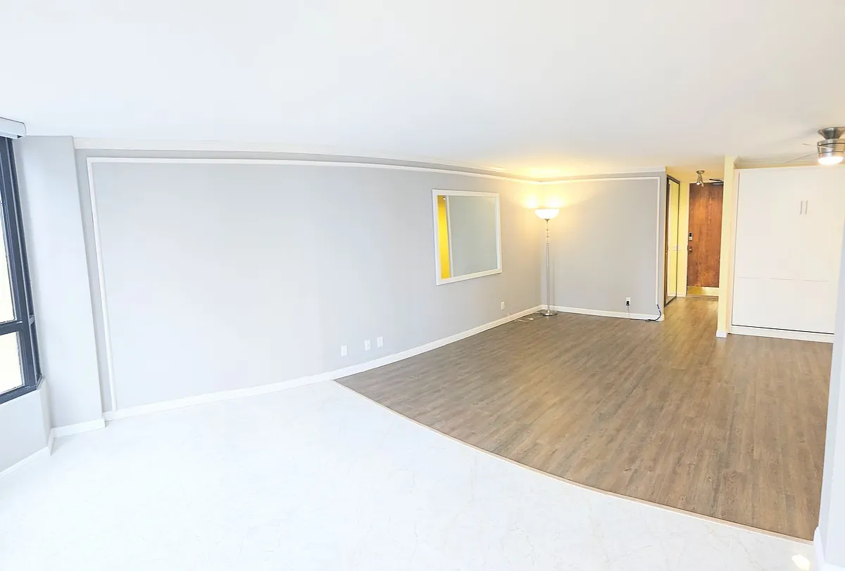 Building Photo - 55 S Judd St #1809