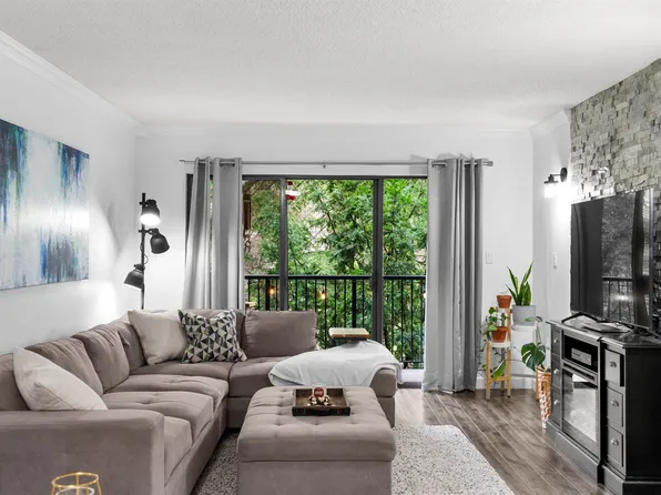 8840 No 1 Rd #207, Richmond, BC V7C 4C1