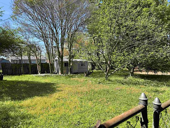 4th image of 3083 Cherry Rd