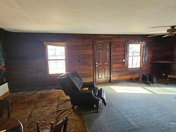4th image of 116 N Oak Avenue