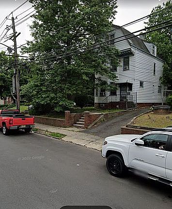 2nd image of 19-21 Florence Ave
