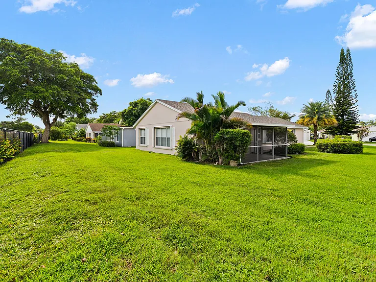 1209 Pine Sage Cir — Photo 14
