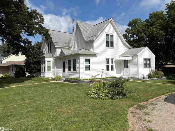835 W I St, Forest City, IA 50436