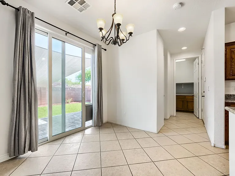 3412 Osiana Ave — Photo 7