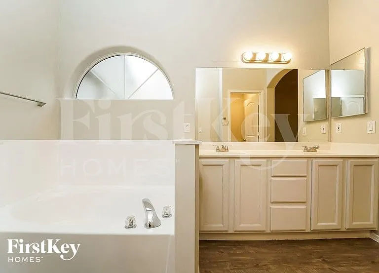 3620 W Bellewood Pl — Photo 14