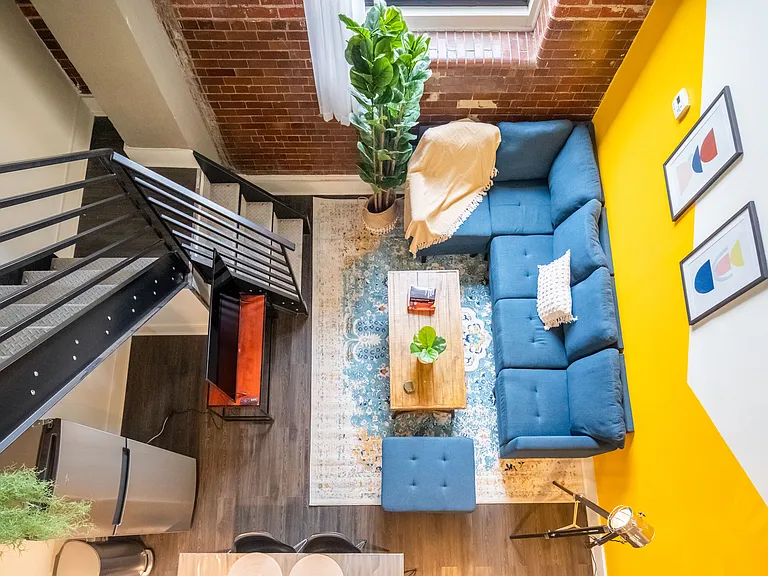 West Lofts — Photo 15