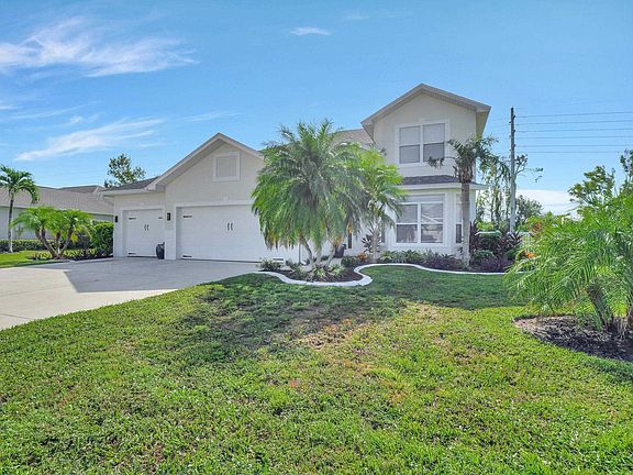 3rd image of 15381 Briarcrest Cir