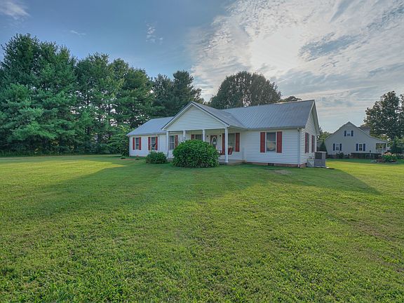 2nd image of 26 Lorien Ln
