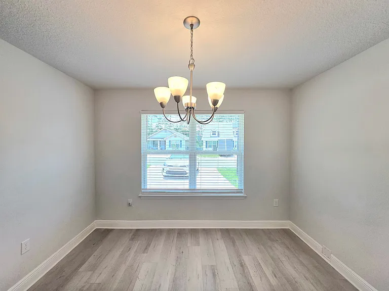 358 Cardinal Cove Ct — Photo 8
