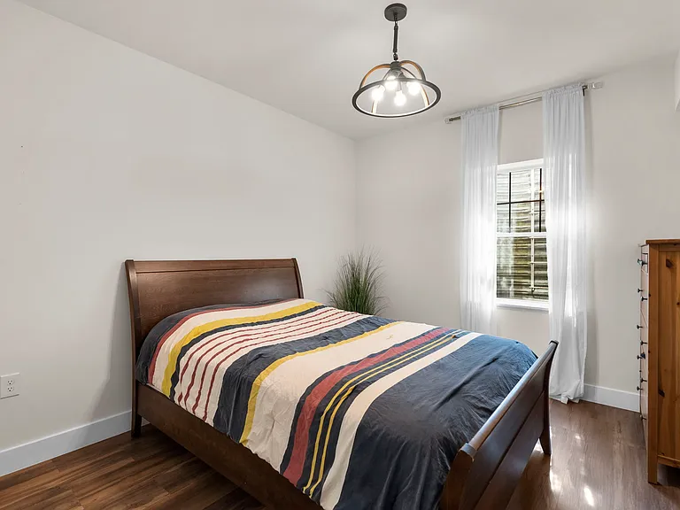 17601 Crystal Spring Ter — Photo 24