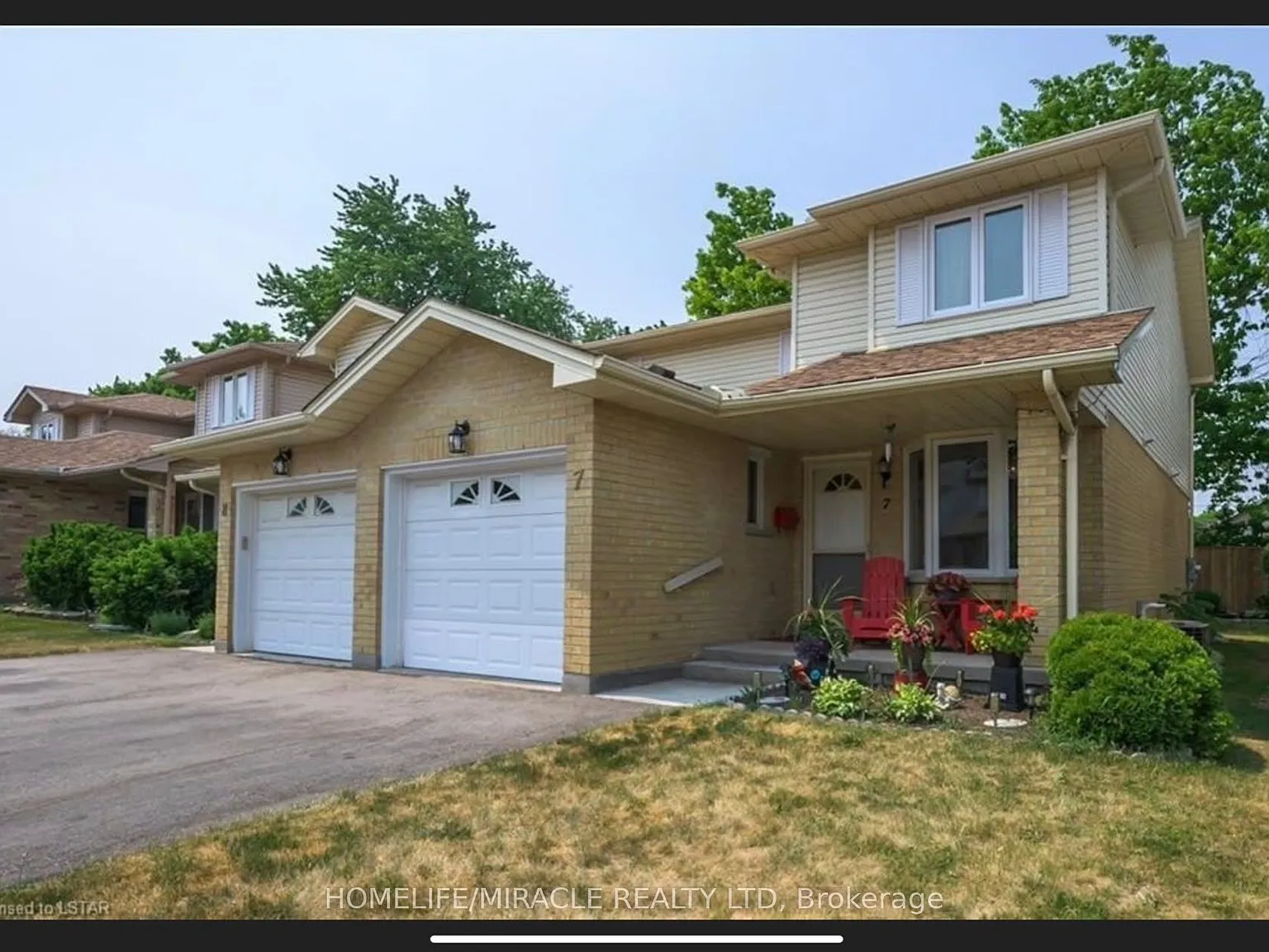 3 bed, $2,400 — Photo 1