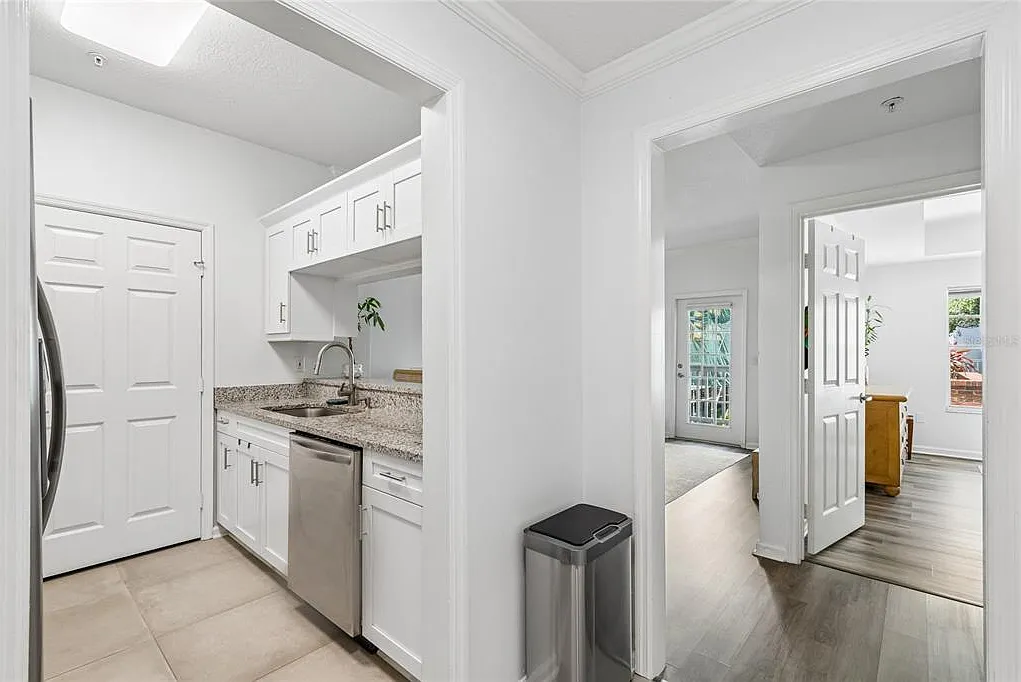 1 bed, 1.0 bath, 673 sqft, $2,700 — Photo 4