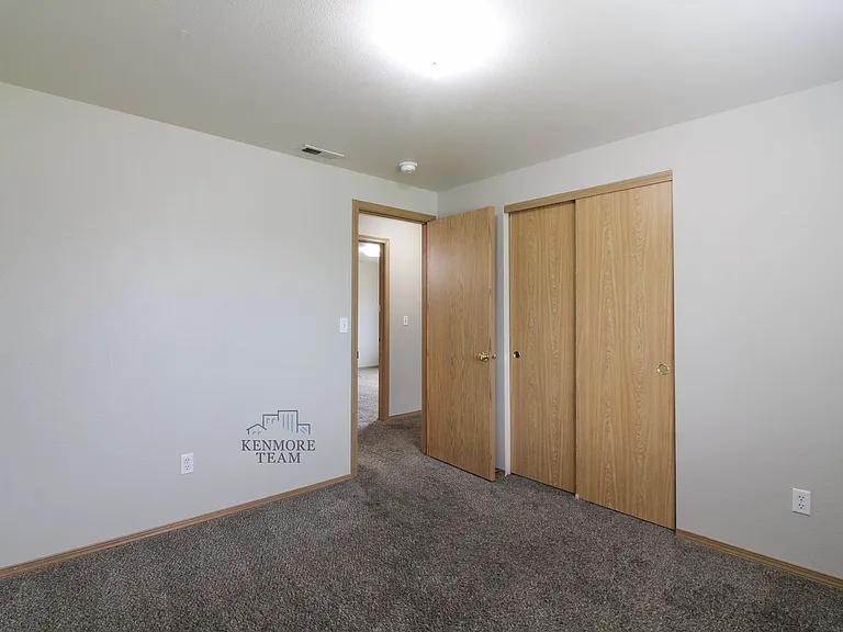 4215 Cochins Ln — Photo 12