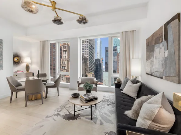 138 East 50th Street image 1 of 19