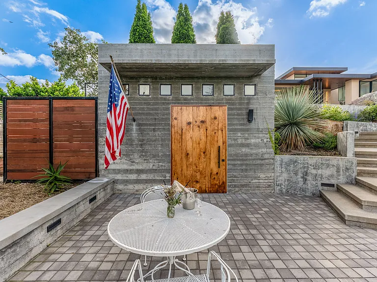 663 Montecito Blvd — Photo 57