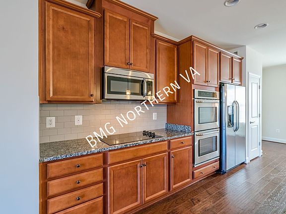 5th image of 8435 Girvan Ct