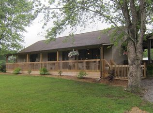 1647 Howardsville Tpke, Stuarts Draft, VA 24477