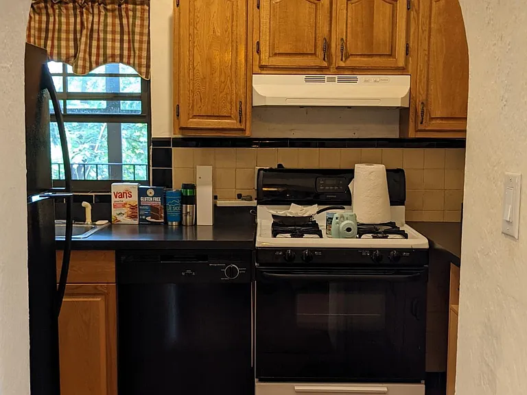 79 Rugby Ave #1 — Photo 10