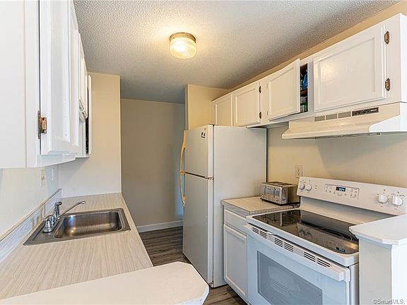 5th image of 45 Jefferson Road #3-15