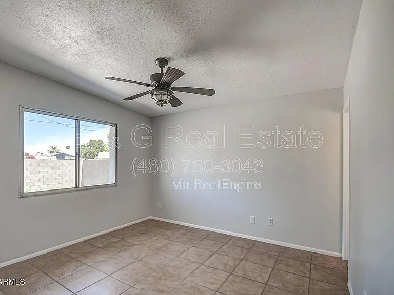 1612 E Gaylon Dr — Photo 23