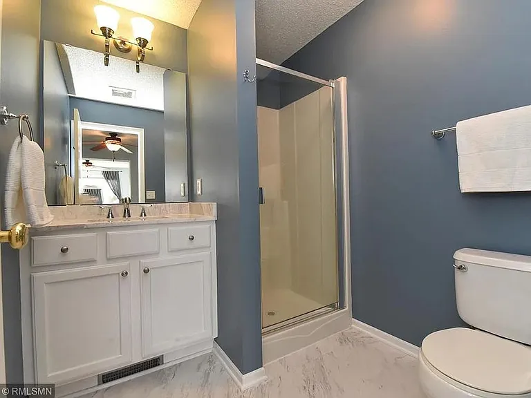 10866 Kingsfield Ln — Photo 8