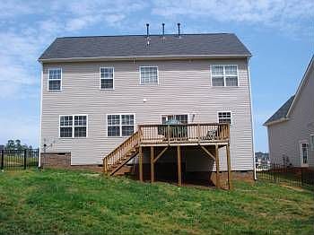 2nd image of 112 Carolinian Dr